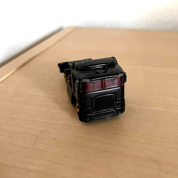 Hot Wheels Semi Cab Truck 1991 Black Vintage Big Rig Mattel 1:64 Diecast Used - Picture 4 of 12